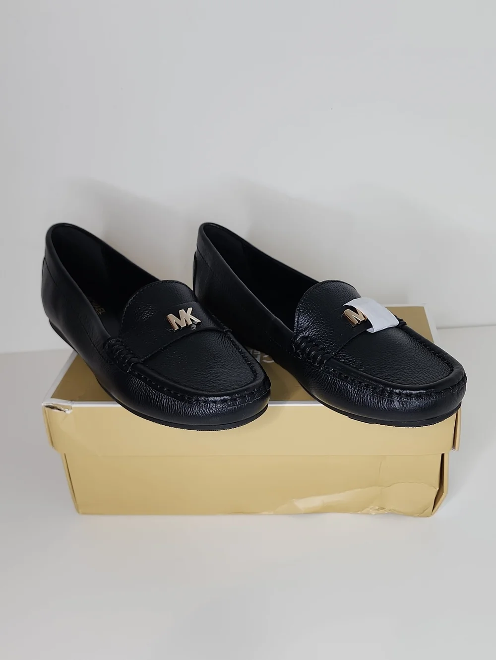 Michael Kors Melanie Womens Moc Flat Black  Leather Loafers Size 6